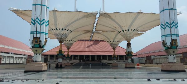 Ke masjid demi takjil